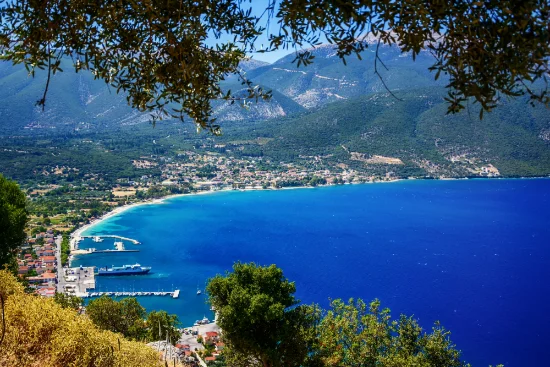Porto di Sami vicino Agia Efimia a Cefalonia